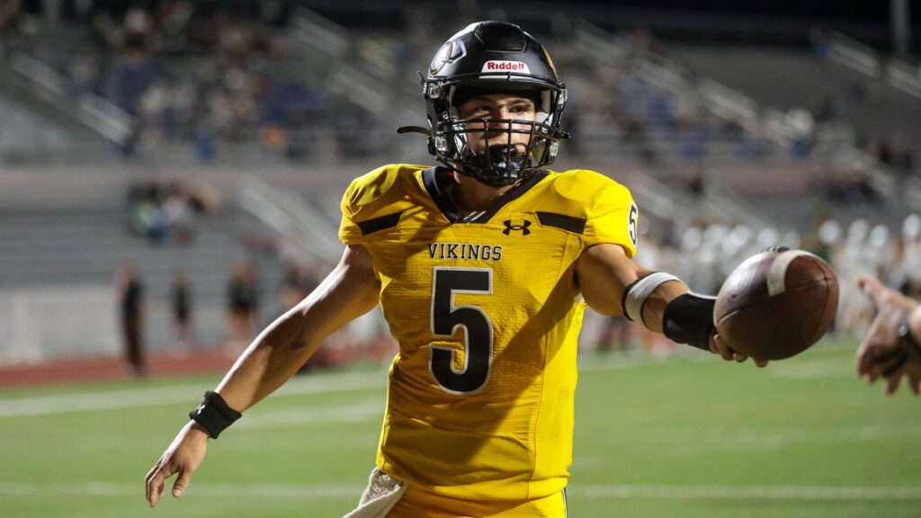 Free State vs. Shawnee Mission West, Week 3 football-44