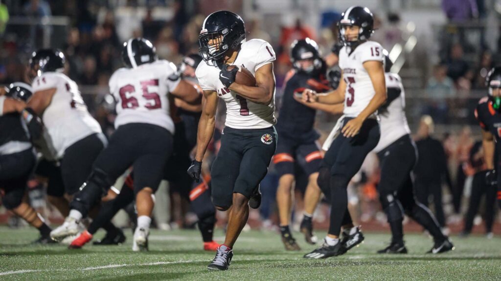 Lawrence High vs. Shawnee Mission Northwest, Week 6 football-6